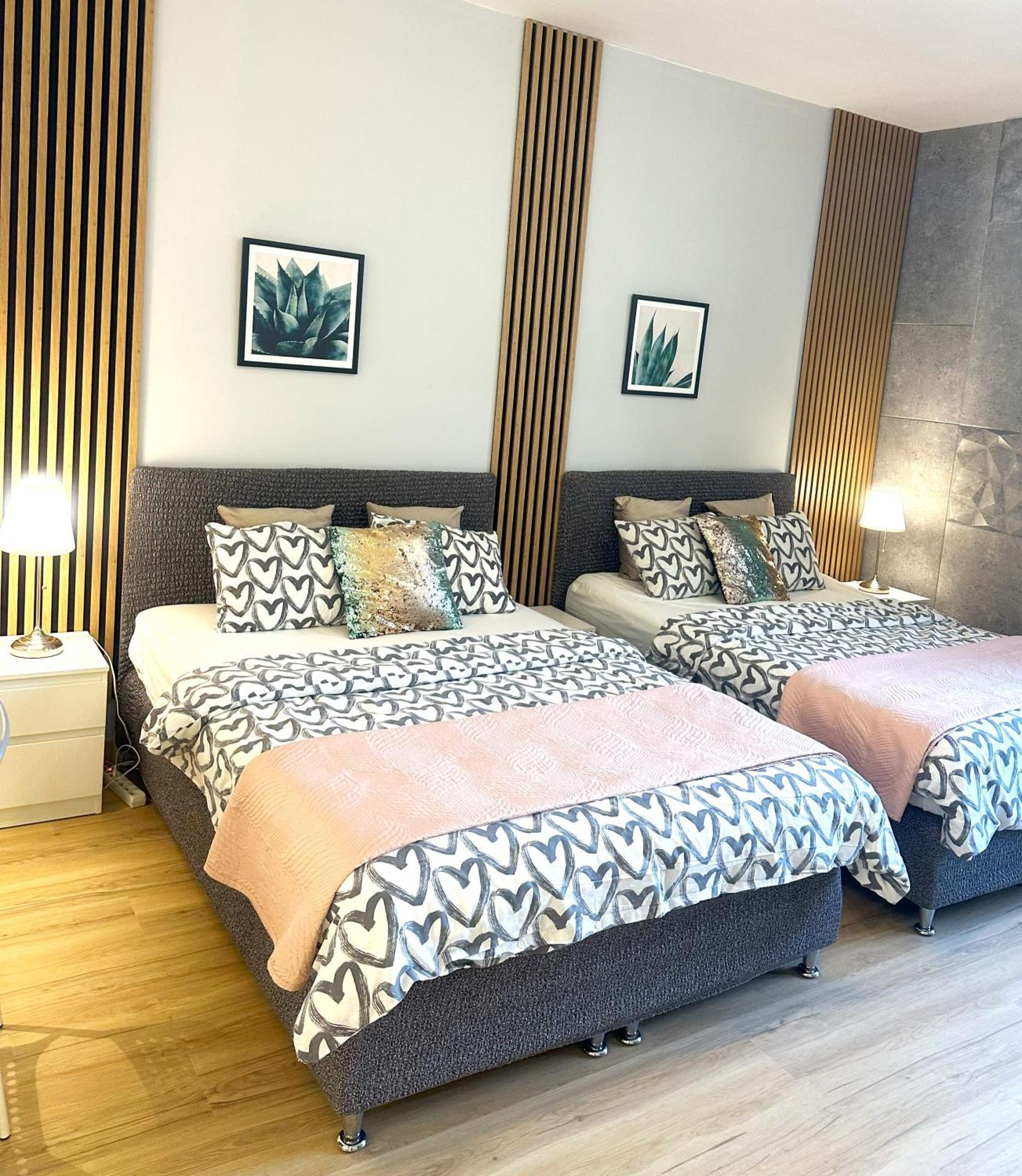 Exclusive Smolna Apartment Warschau